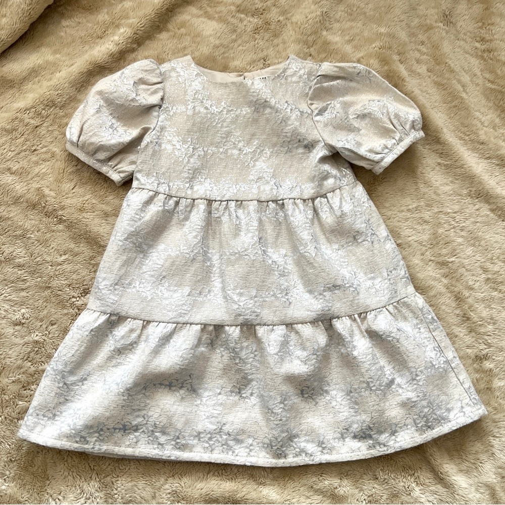 H&M Girl's Cream & Silver Tiered Short Sleeve Formal Dress Size 2T